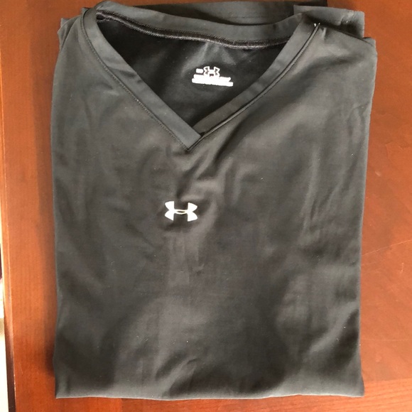 🌸4/$20🌸 under amour athletic shirt - Picture 1 of 3
